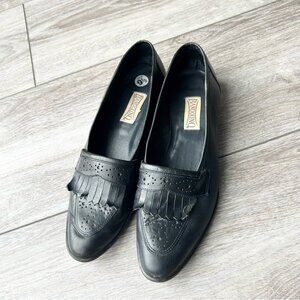 Vintage Bandolino very dark blue Leather Perforated Kilt Loafers